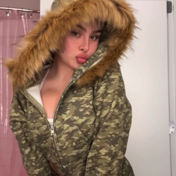 Camo fur set - Picture 2 of 2